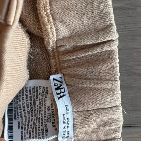 Tan Cargo Pants with Relaxed Fit - Picture 2 of 2